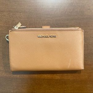 MICHAEL KORS | Adele Pebbled Leather Wallet